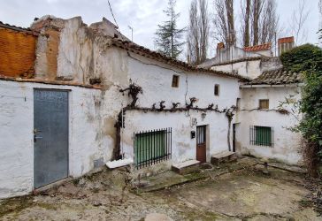 chalet pareado en venta en Olmeda De Las Fuentes por 75.000 €