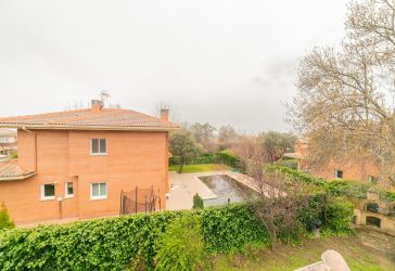casa / chalet en venta en Los arcos-El viviero (Colmenar Viejo) por 385.000 €