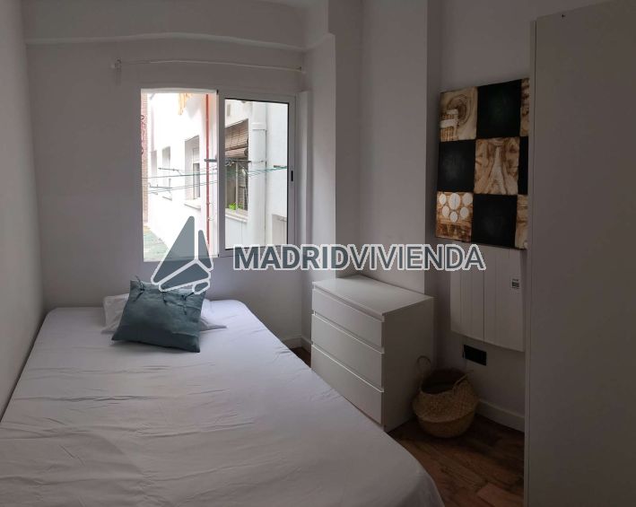 habitación en alquiler en Ventas (Distrito Ciudad Lineal. Madrid Capital) por 500 €