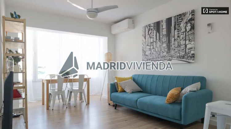 estudio en alquiler en Peñagrande (Distrito Fuencarral. Madrid Capital) por 1.550 €