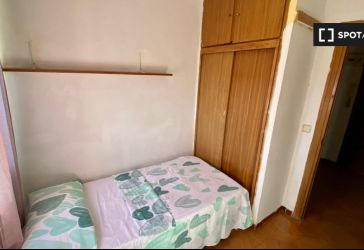 habitación en alquiler en Moscardó (Distrito Usera. Madrid Capital) por 500 €