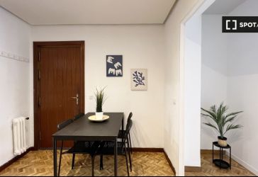 habitación en alquiler en Castillejos (Distrito Tetuán. Madrid Capital) por 625 €