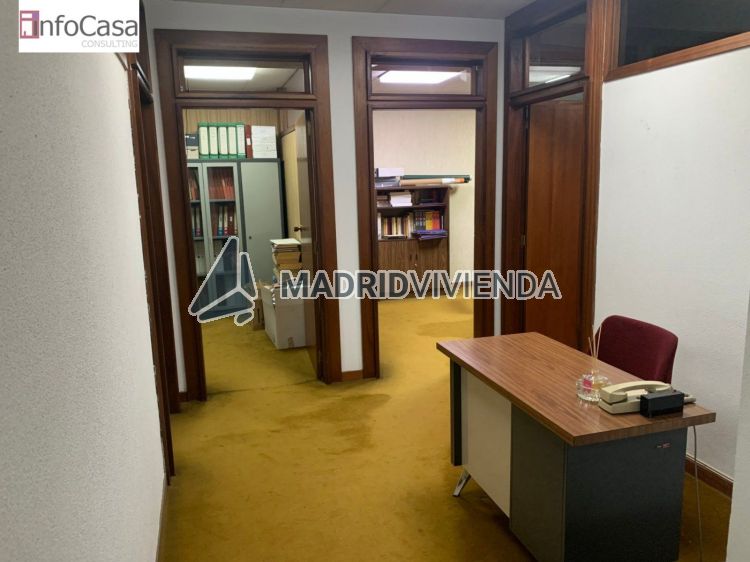oficina en alquiler en Niño Jesús (Distrito Retiro. Madrid Capital) por 2.000 €