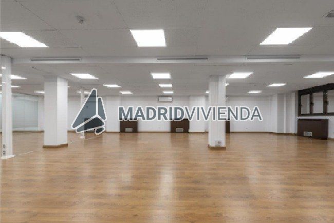 oficina en alquiler en Argüelles (Distrito Moncloa. Madrid Capital) por 6.000 €